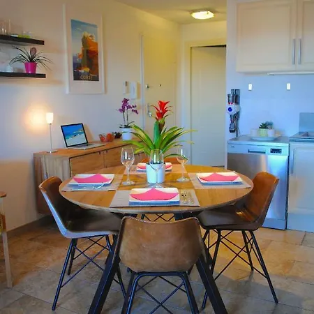 Climatise / Terrasse A 2 Min De La *