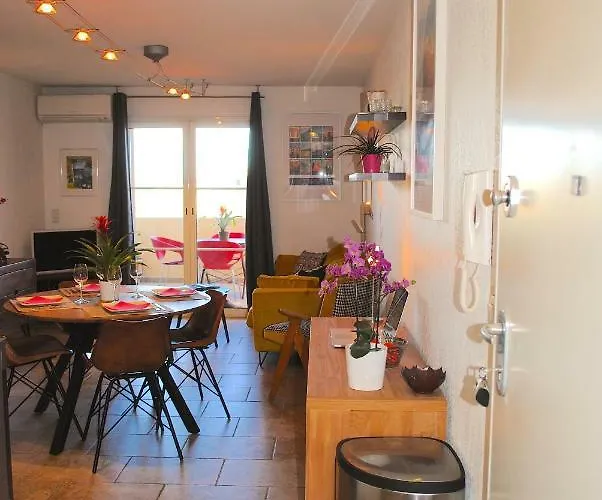 شقة Climatise / Terrasse A 2 Min De La *
