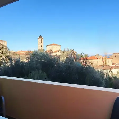 Climatise / Terrasse A 2 Min De La * LʼÎle-Rousse