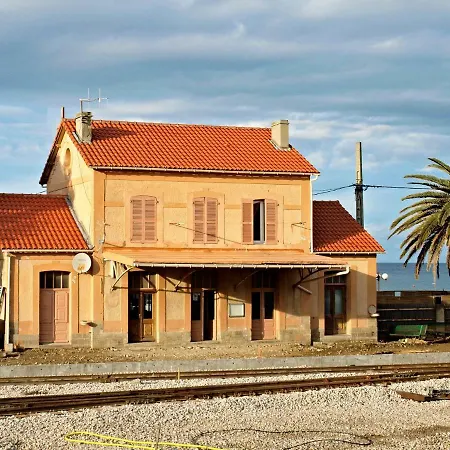 Climatise / Terrasse A 2 Min De La * LʼÎle-Rousse