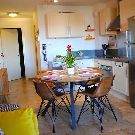 Climatise / Terrasse A 2 Min De La Lägenhet LʼÎle-Rousse