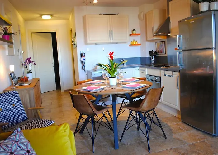 Climatise / Terrasse A 2 Min De La 公寓 LʼÎle-Rousse